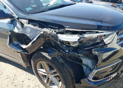 2017 Hyundai Santa Fe Sport 2.4L z USA, uszkodzony, nr VIN 5NMZTDLB2HH003884